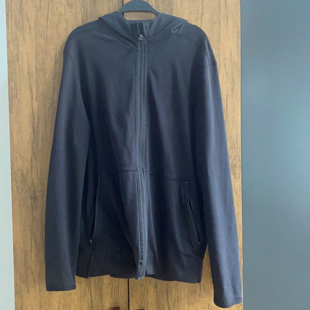 Men’s lululemon zip up hoodie
